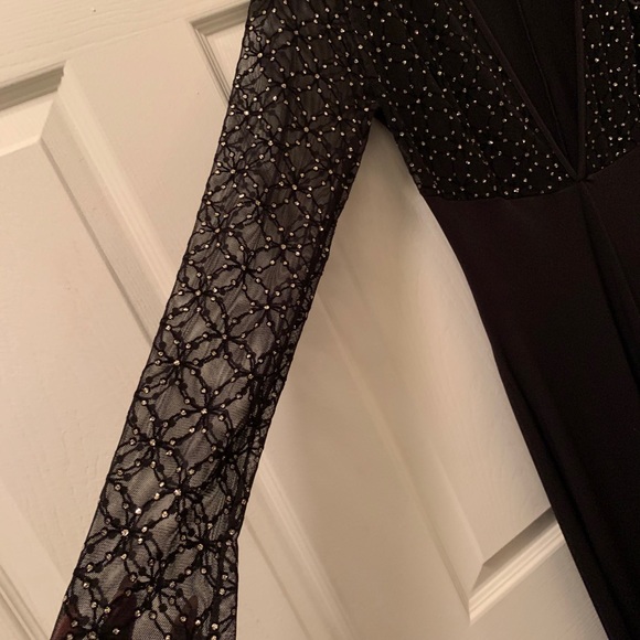 Deep V Jumpsuit (M) - Picture 3 of 6